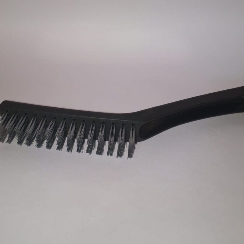 4rowed wire brush