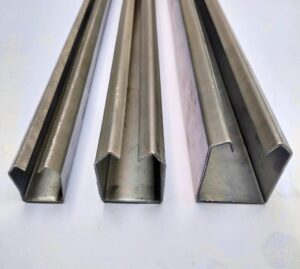 8feet 38mm hanging roller channel