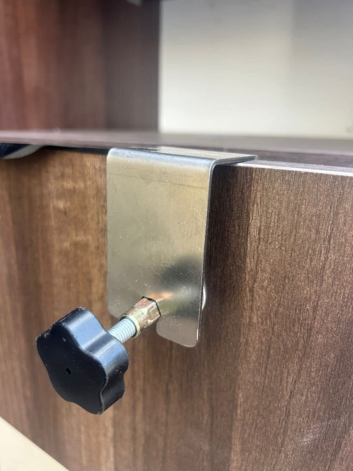 Drawer installation clamp