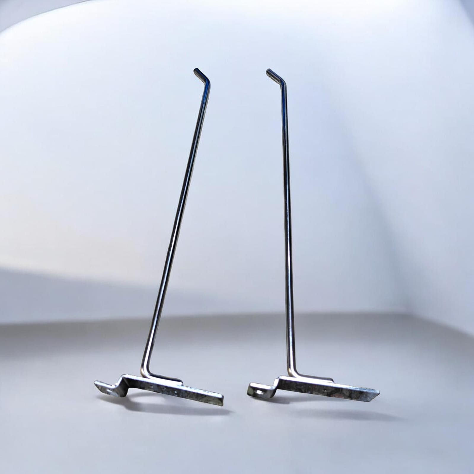 12 inch display hook