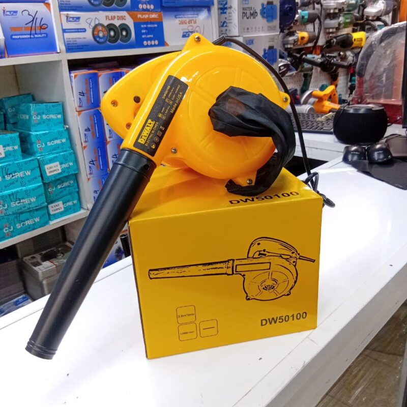 DeWalt blower