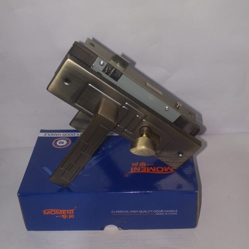 moment 5817 bathroom lock